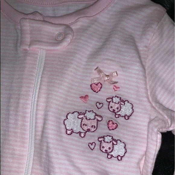 Bundle of Baby Girl Sleepers *BUY2GET2FREE!* - Picture 10 of 12